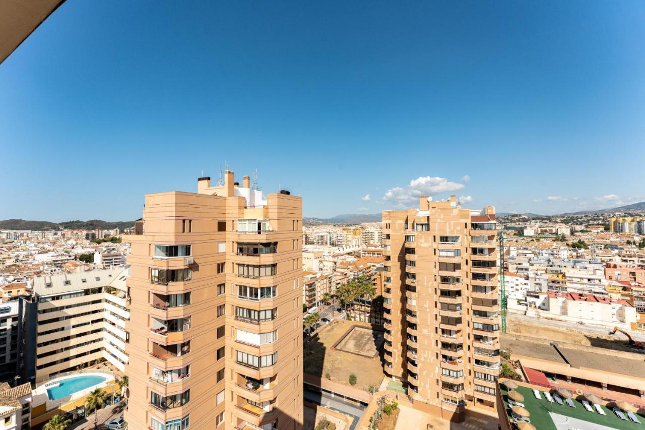 Malagasuite Skyviews Fuengirola Exterior photo